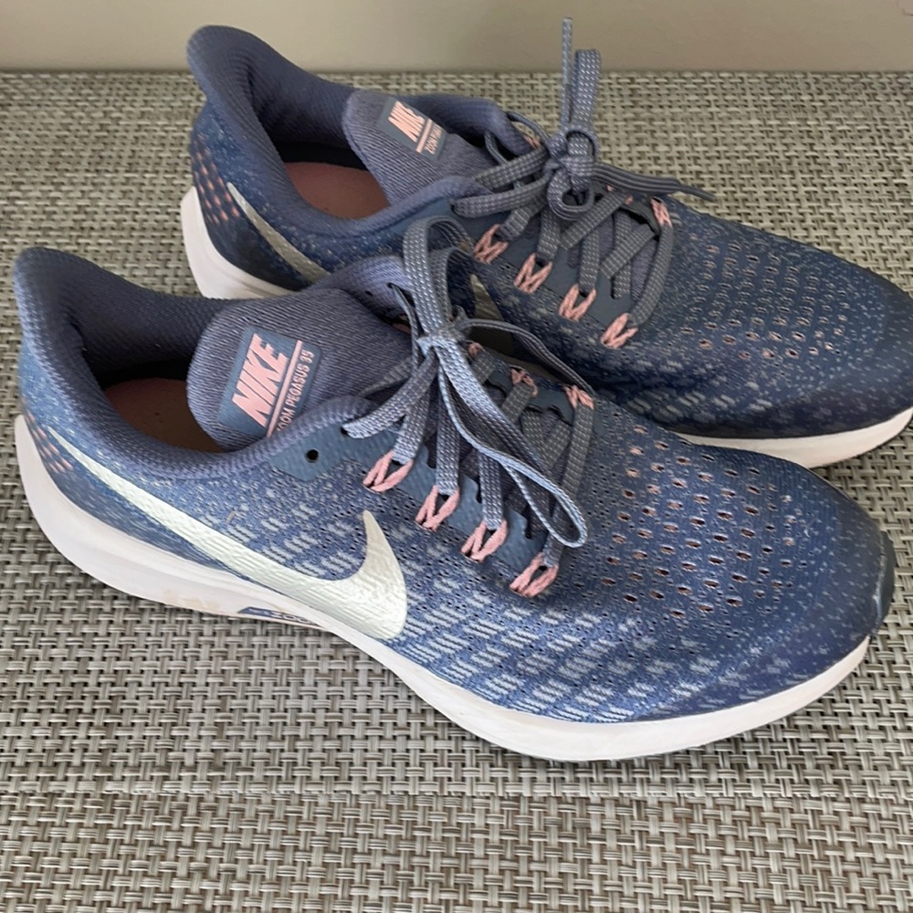 Nike Zoom Pegasus 35 Girls Gray Running Shoes 6Y